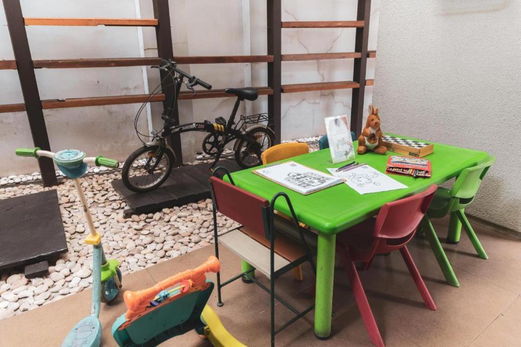 Hotel Tibera Taman Cibeunying バンドゥン エクステリア 写真