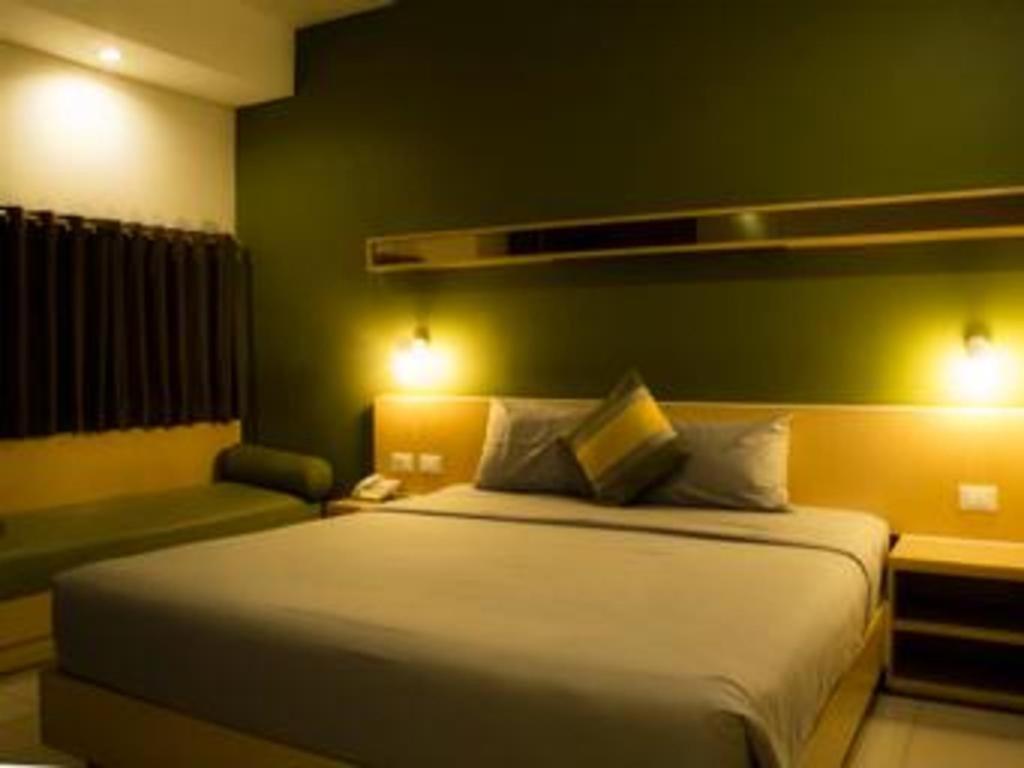 Hotel Tibera Taman Cibeunying バンドゥン エクステリア 写真