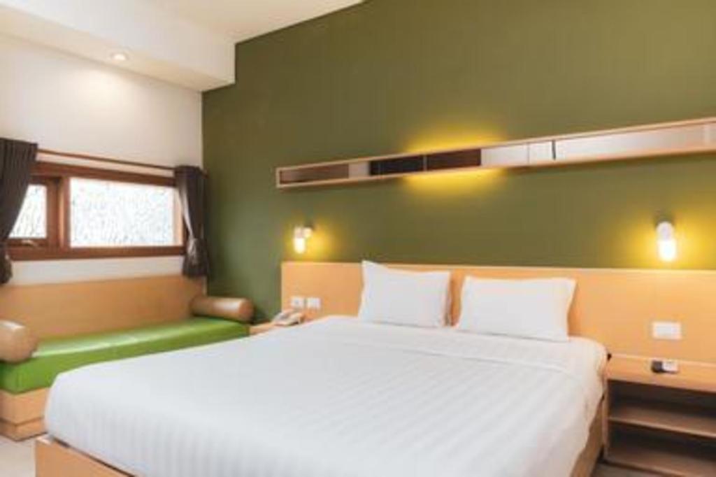 Hotel Tibera Taman Cibeunying バンドゥン エクステリア 写真