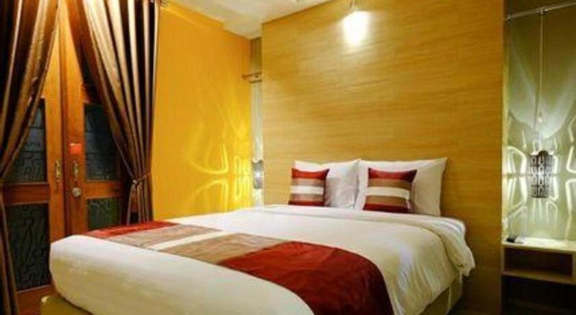 Hotel Tibera Taman Cibeunying バンドゥン エクステリア 写真