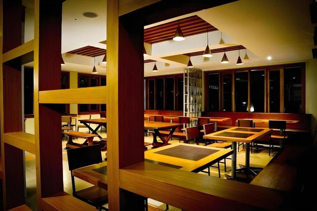 Hotel Tibera Taman Cibeunying バンドゥン エクステリア 写真